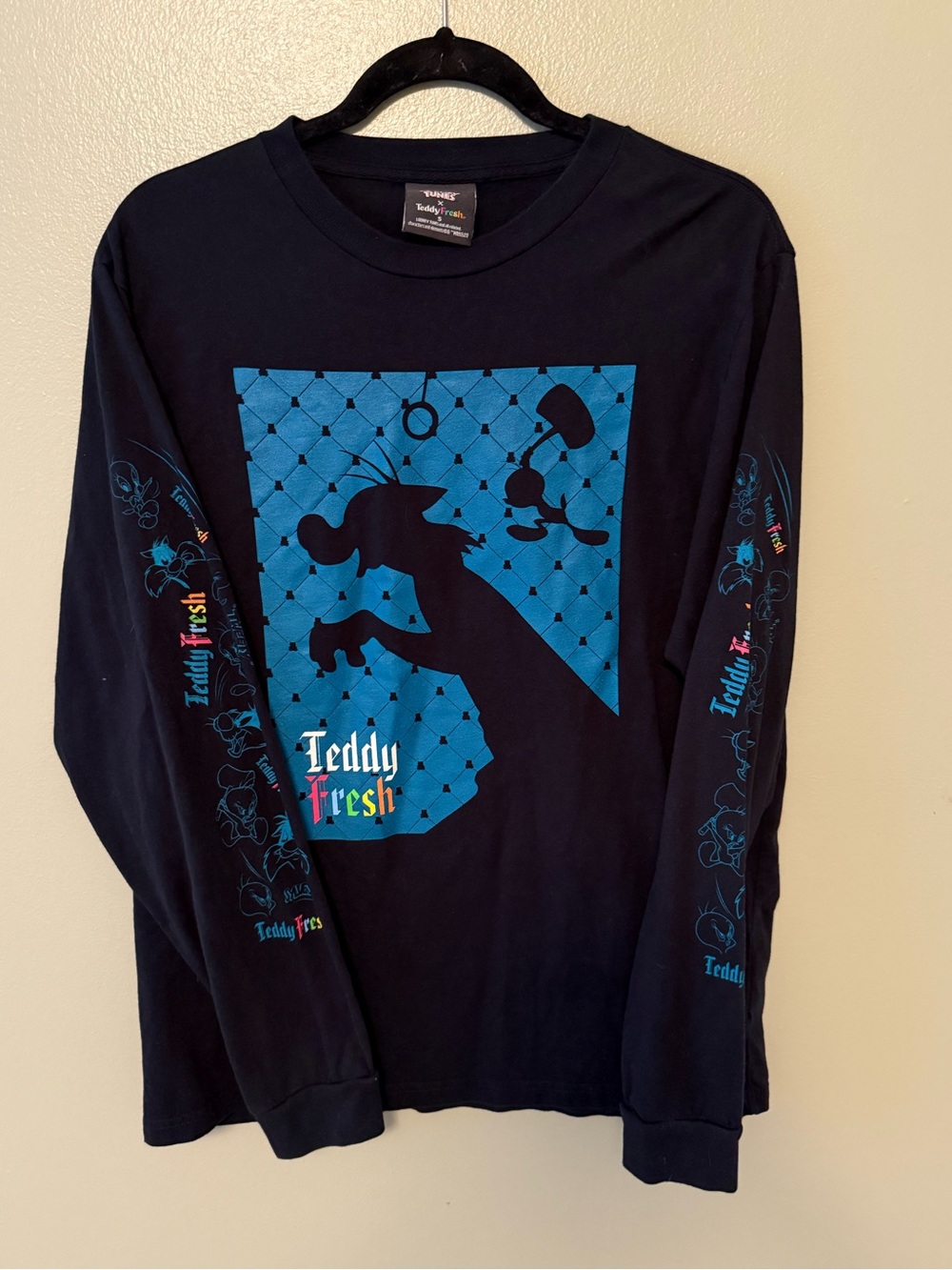 Teddy Fresh x Looney Toons Black Long-Sleeve Tee